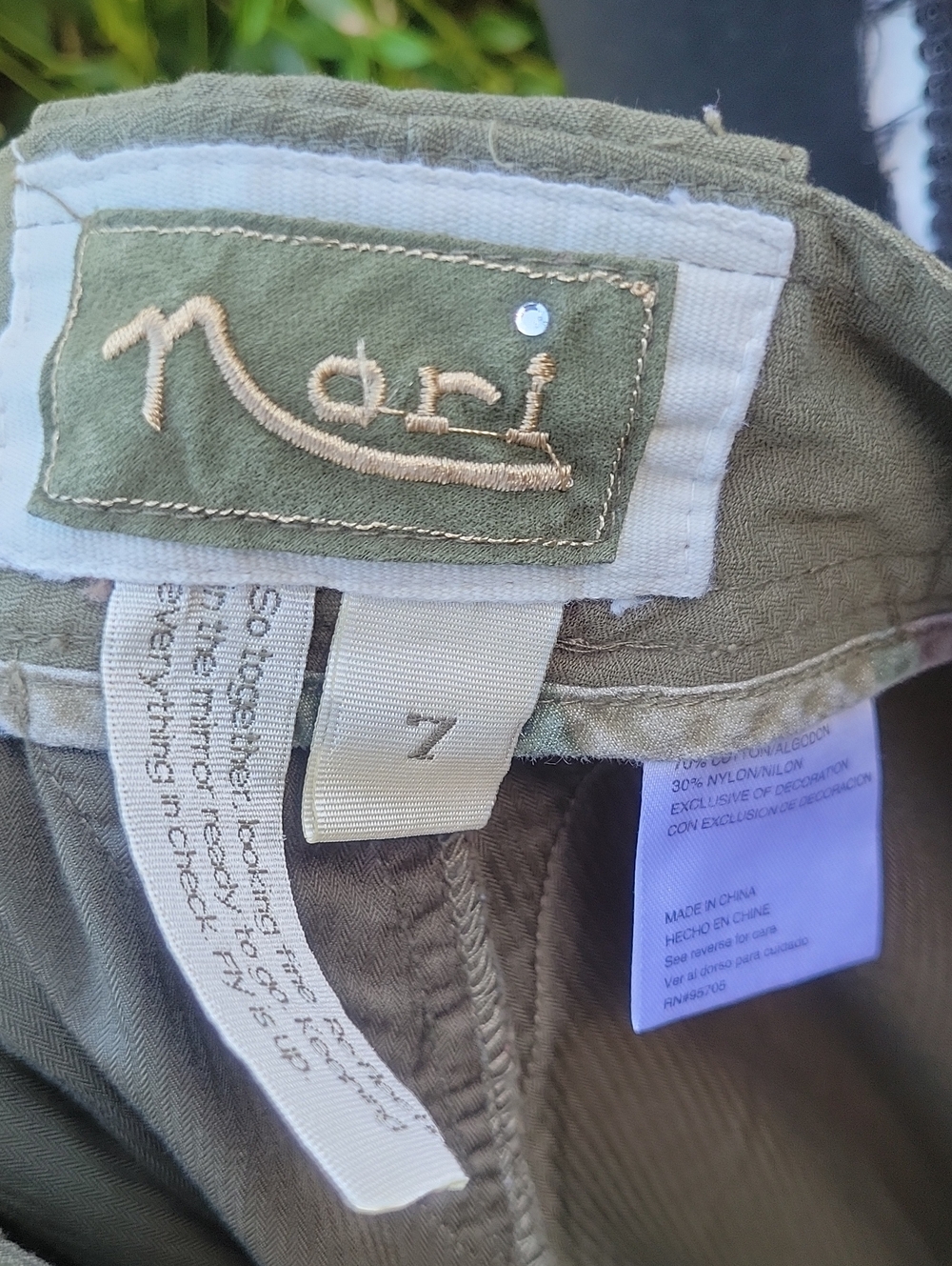 Vtg Y2K Olive Green Low Rise Cargo Pants Paratrooper Multi-Pocket Utility Design - Picture 2 of 12